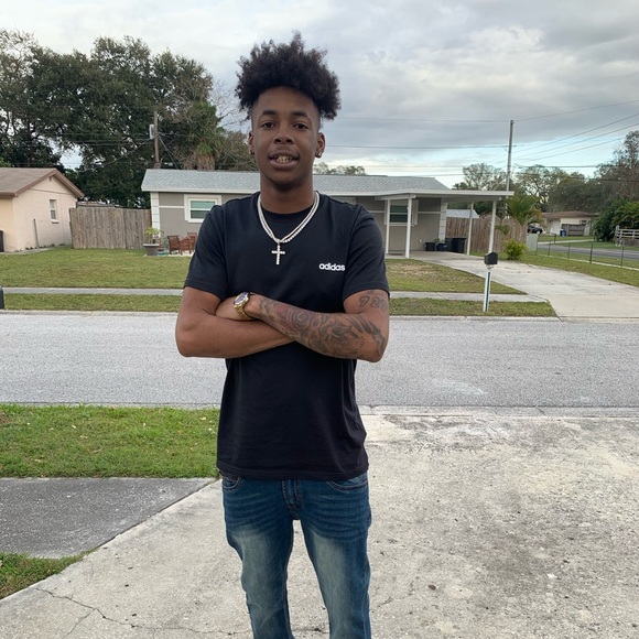 Meet your Posher, Tomi - Picture 1 of 1